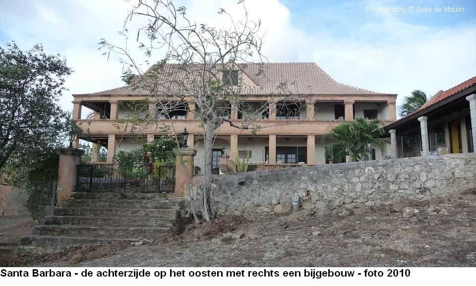 34. Santa Barbara achterzijde op het oosten met bijgebouw 2010